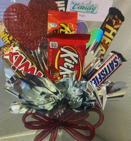 Load image into Gallery viewer, Komfort and Sweets Valentine Day Baskets
